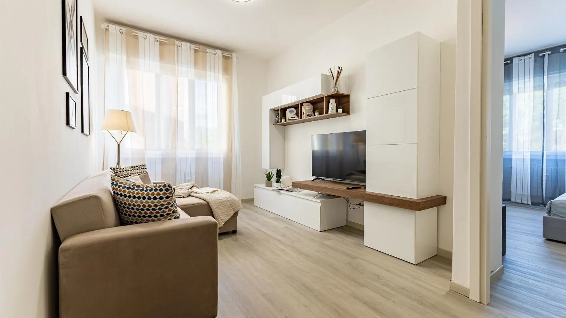 La Tua Casa - Casa Vacanze Pisa 0*,  Italia